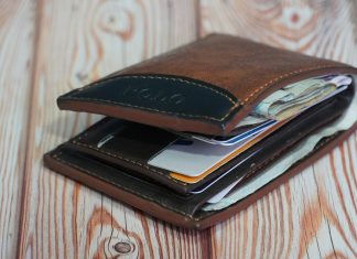 Live Like a Spartan: Get Rid of Your Wallet