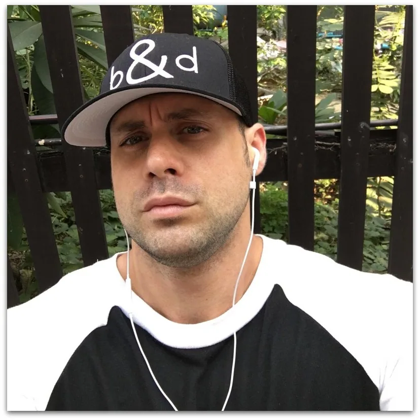 b&d-hat